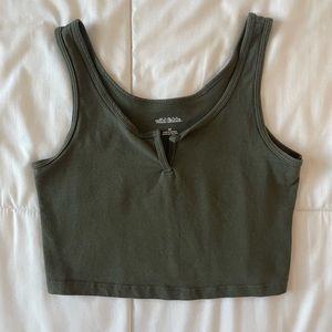 Army green cropped tank